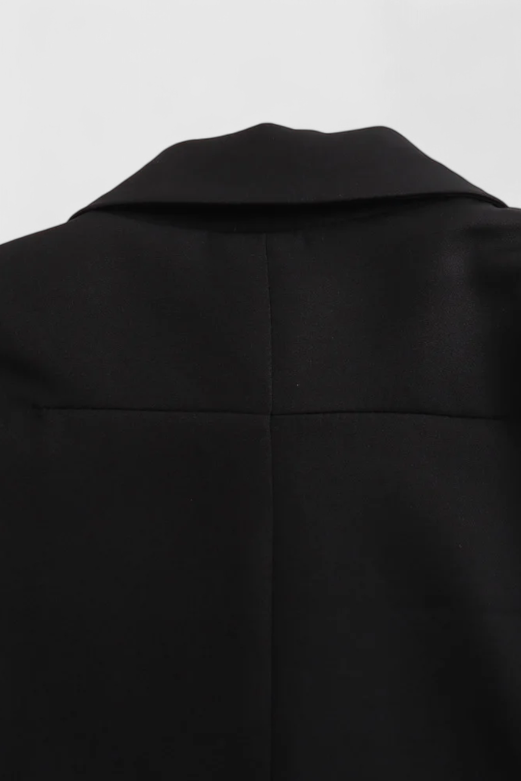 Cropped Jacket | Turn-Down Collar, Flap Pockets