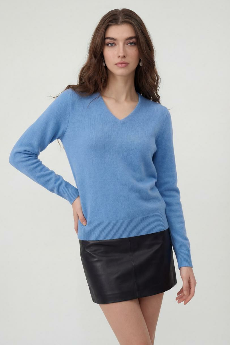 Cashmere V-Neck Sweater, Seamless Finish