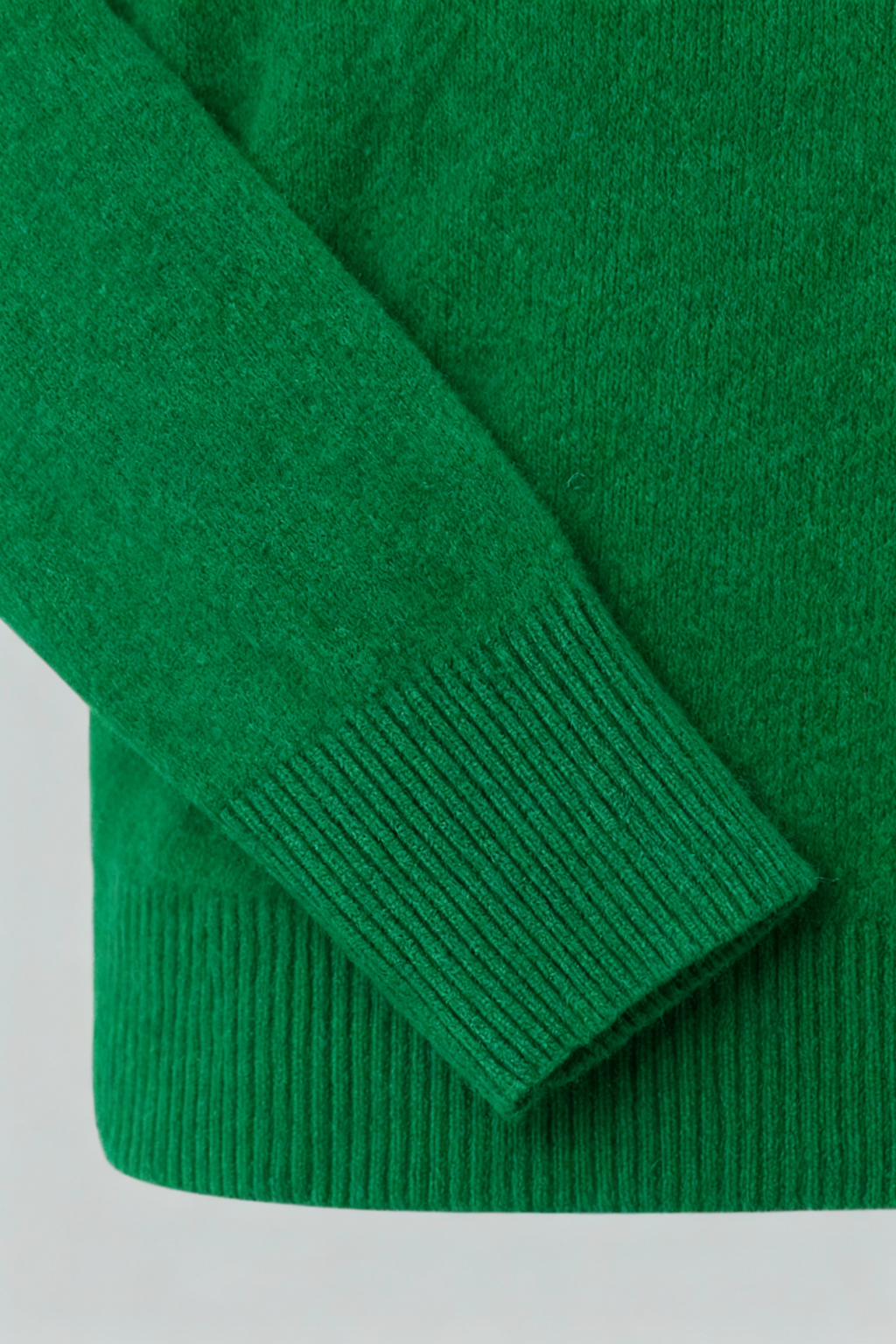 Cashmere V-Neck Sweater, Seamless, Slim Fit